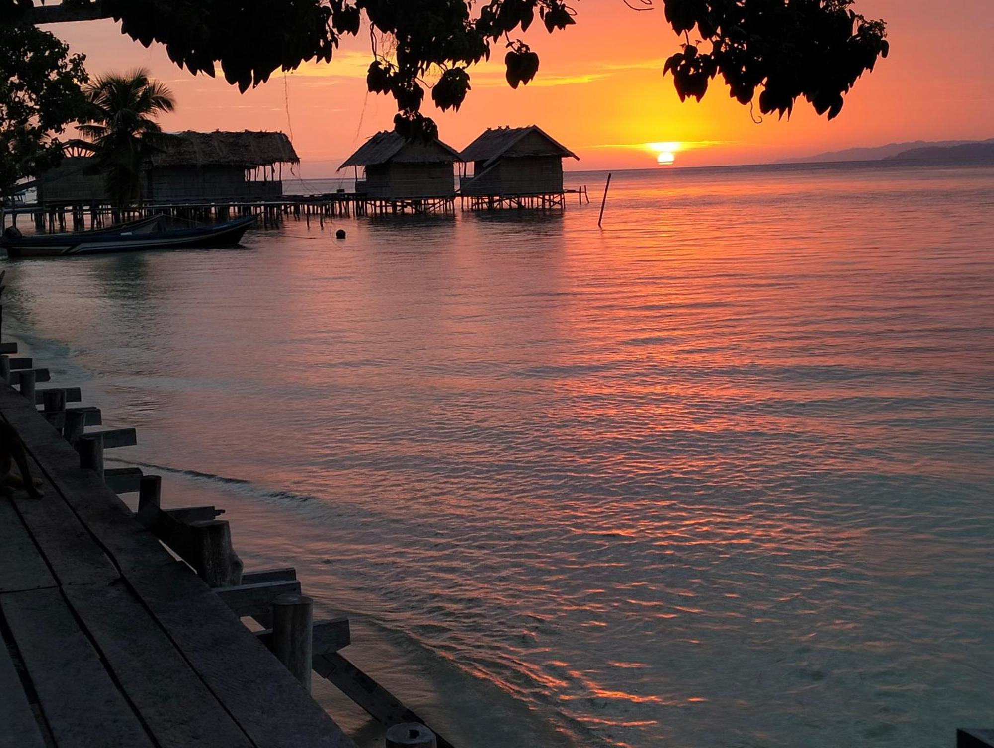 Mambetron Homestay Raja Ampat Pulau Mansuar Habitación foto
